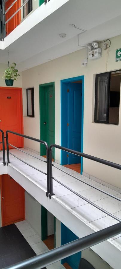 Hostal Brilliant كويتو المظهر الخارجي الصورة
