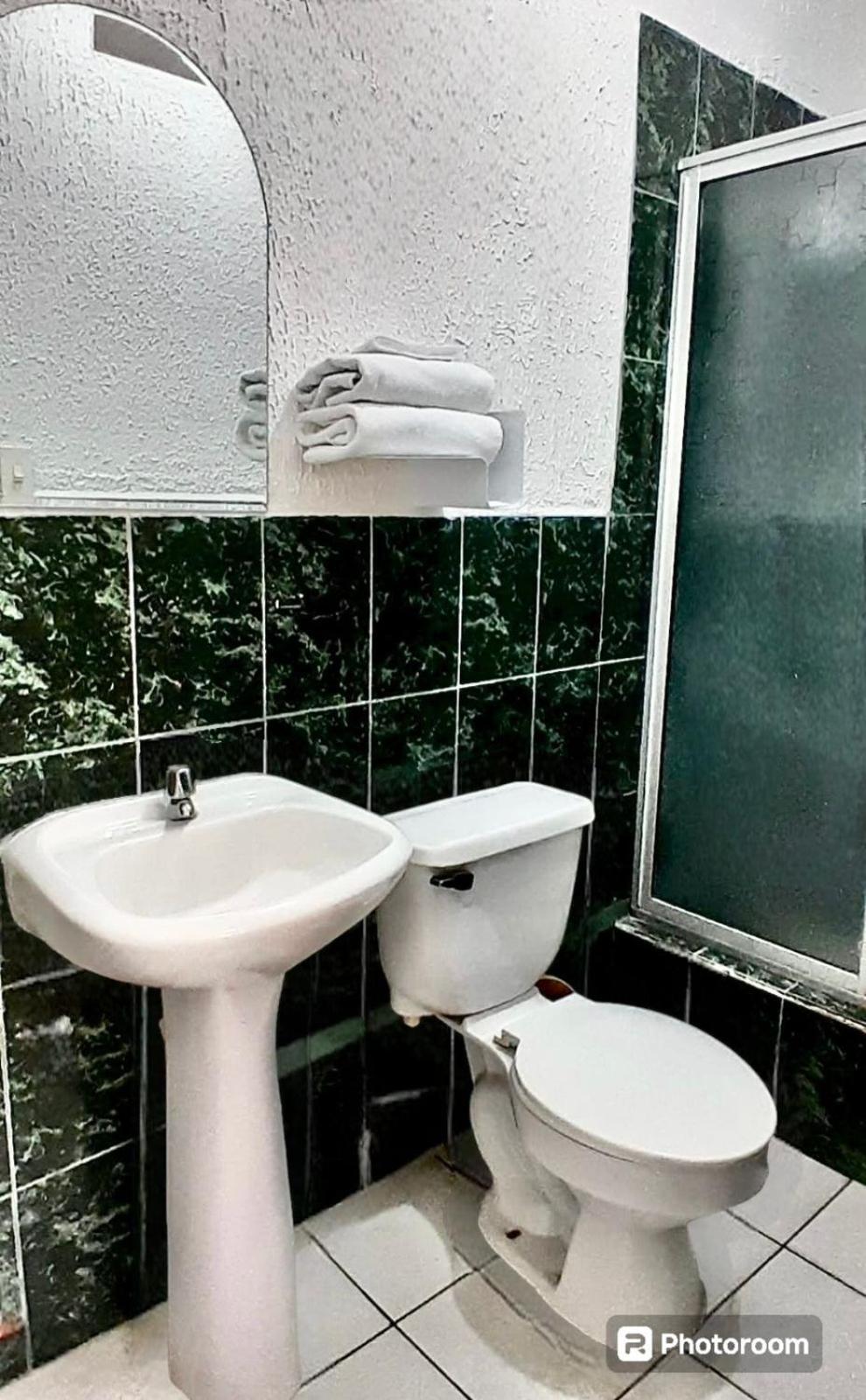 Hostal Brilliant كويتو المظهر الخارجي الصورة